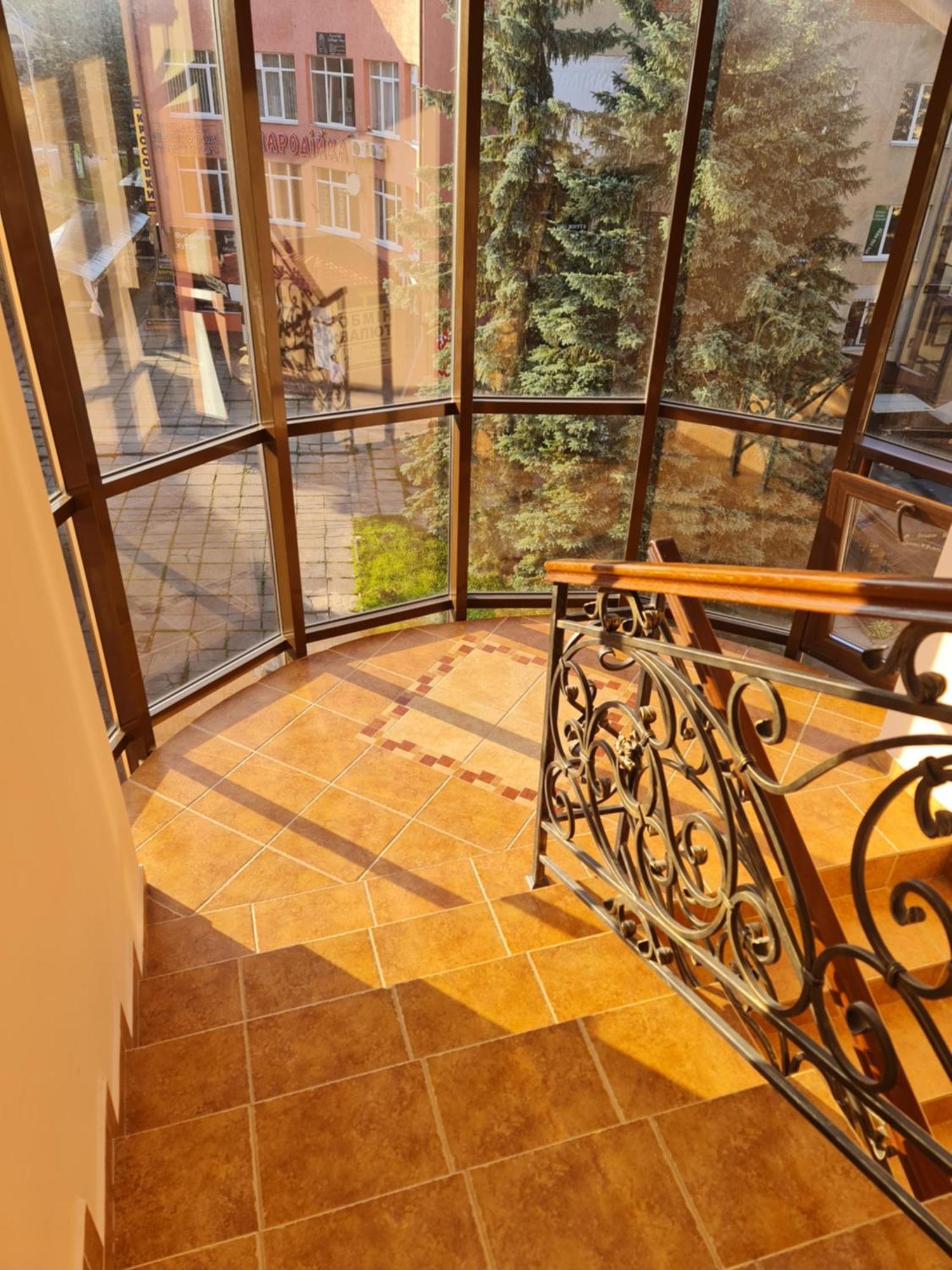 Hotel Villa Sofia Truskavets Bagian luar foto