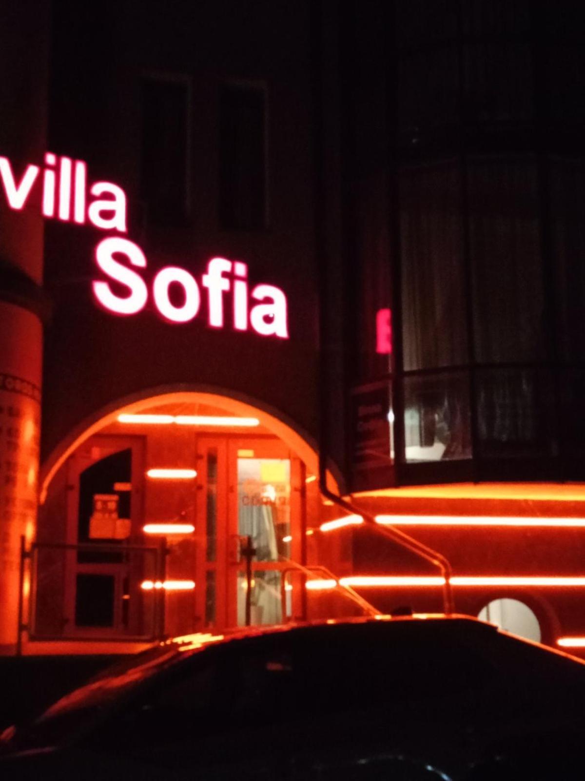 Hotel Villa Sofia Truskavets Bagian luar foto