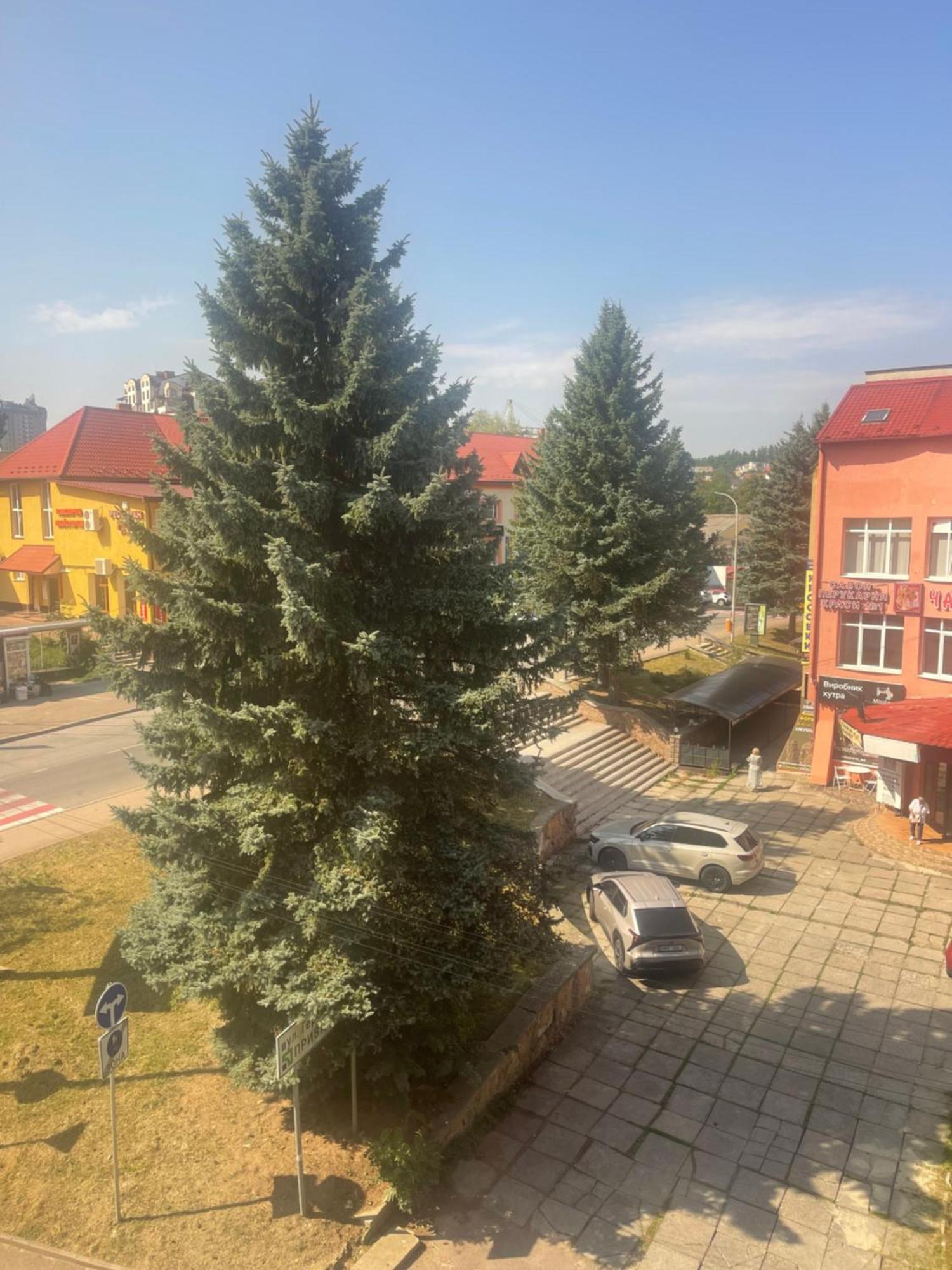 Hotel Villa Sofia Truskavets Bagian luar foto