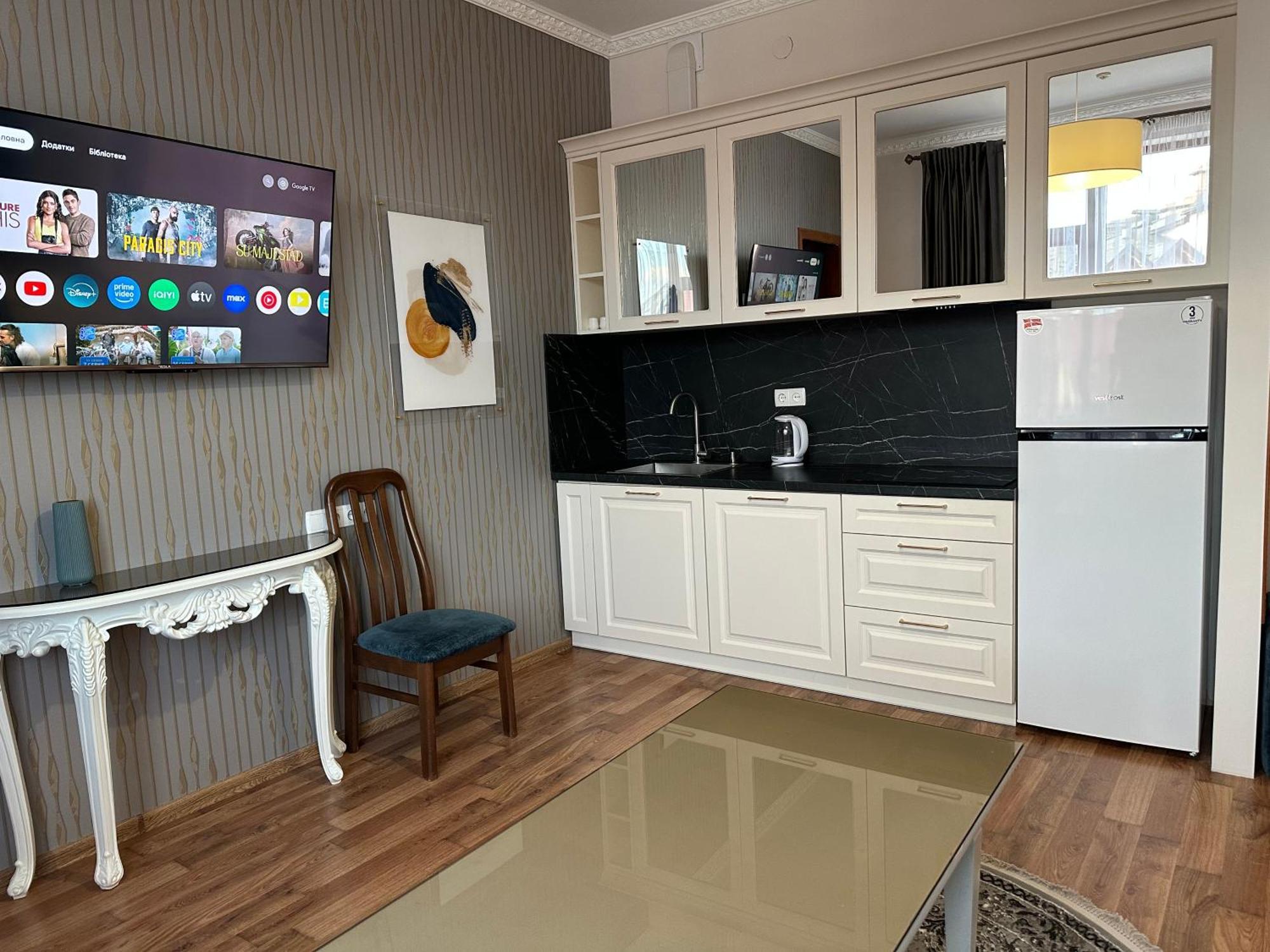 Hotel Villa Sofia Truskavets Bagian luar foto