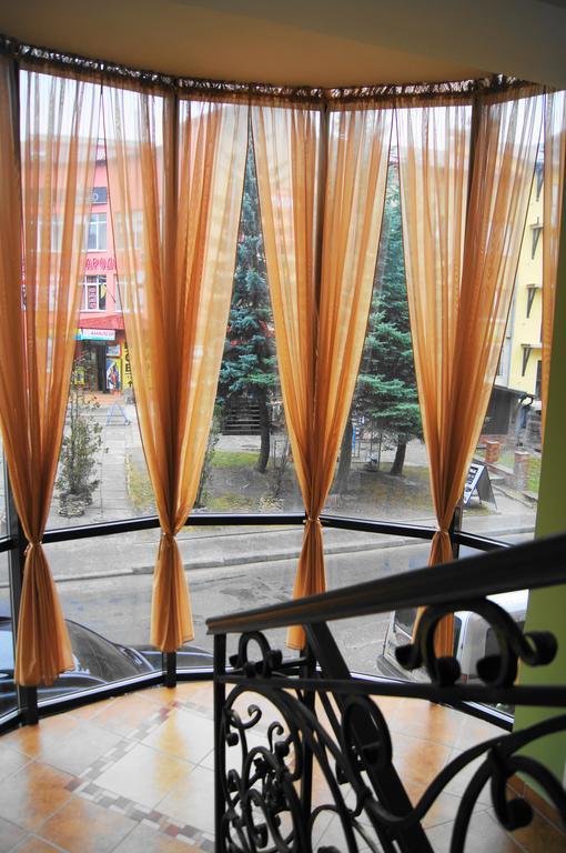 Hotel Villa Sofia Truskavets Bagian luar foto