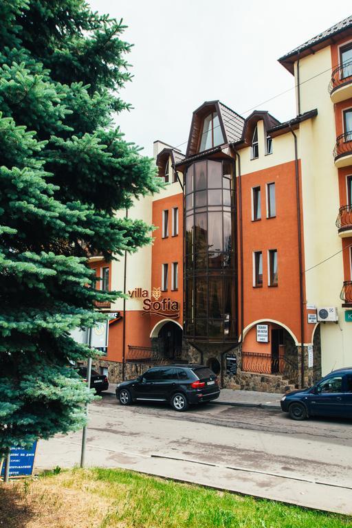Hotel Villa Sofia Truskavets Bagian luar foto